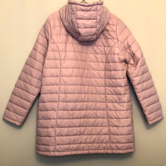 Light Weight, Slim Fit Women’s Puffer Coat - Picture 2 of 3